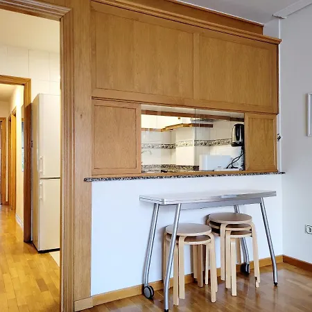 Piso Con Garaje En La Entrada Del Camino Portugues *