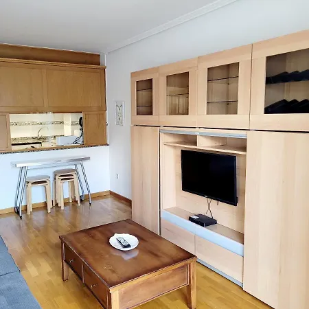 Piso Con Garaje En La Entrada Del Camino Portugues Apartamento