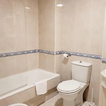 Piso Con Garaje En La Entrada Del Camino Portugues Apartment